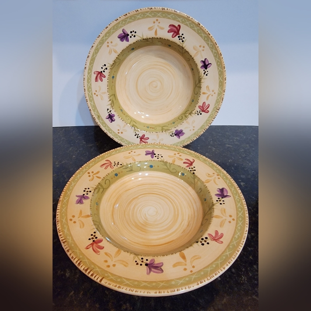 Bella Ceramica PASTIS set of 2 Hand Painted Floral Vines on a green & tan Rim